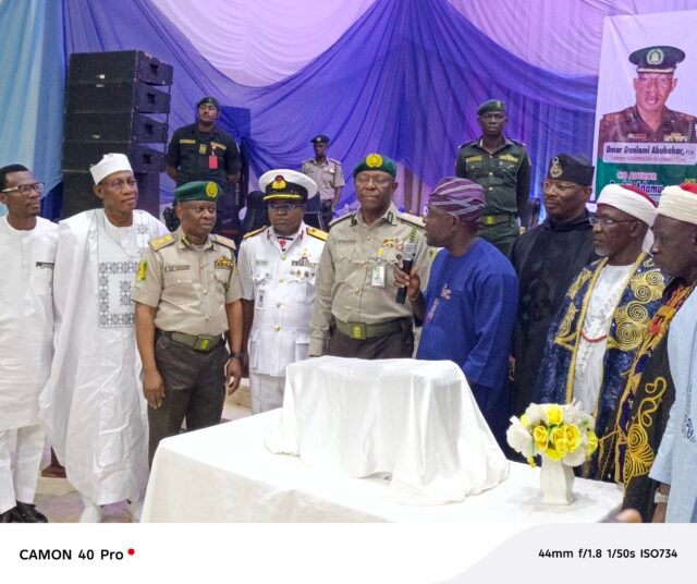 1-4064x3048-1-0-{}-0-12#